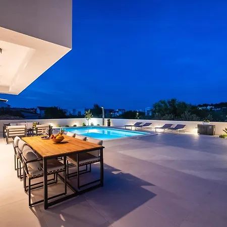 Kurnatari Villa Jezera