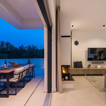 Villa Kurnatari Jezera