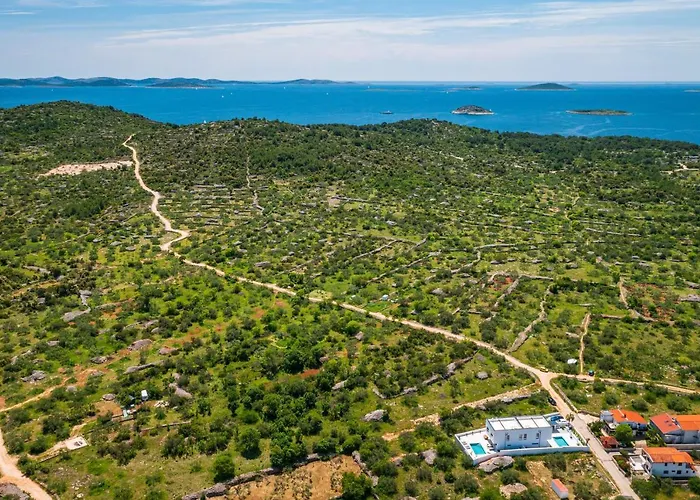 Vila Kurnatari Jezera